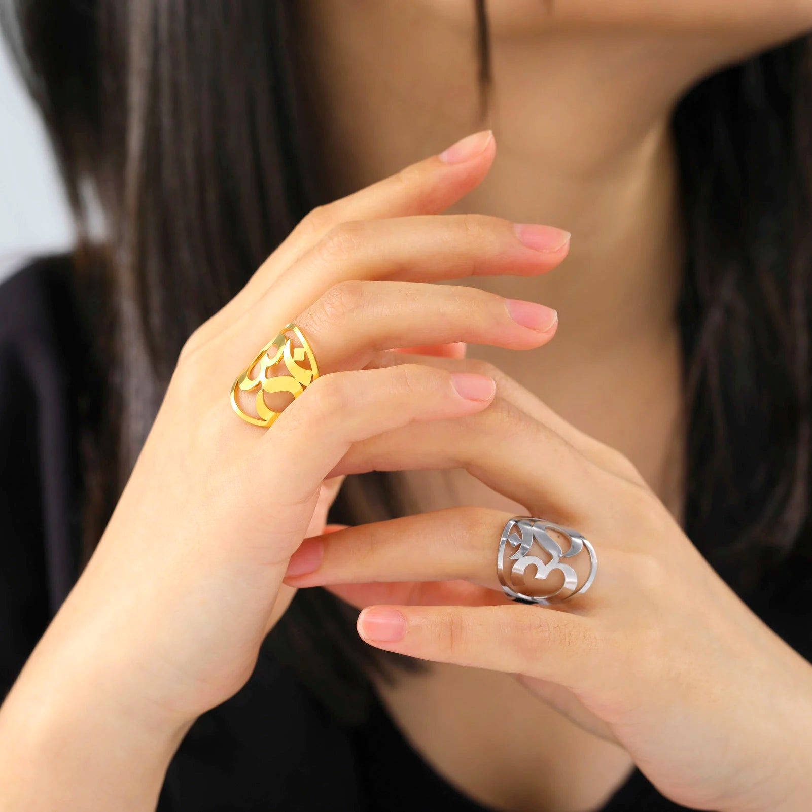 Anillo de Yoga Budista con símbolo OM-acero inoxidable bañado en oro de 18 quilates Zenya®