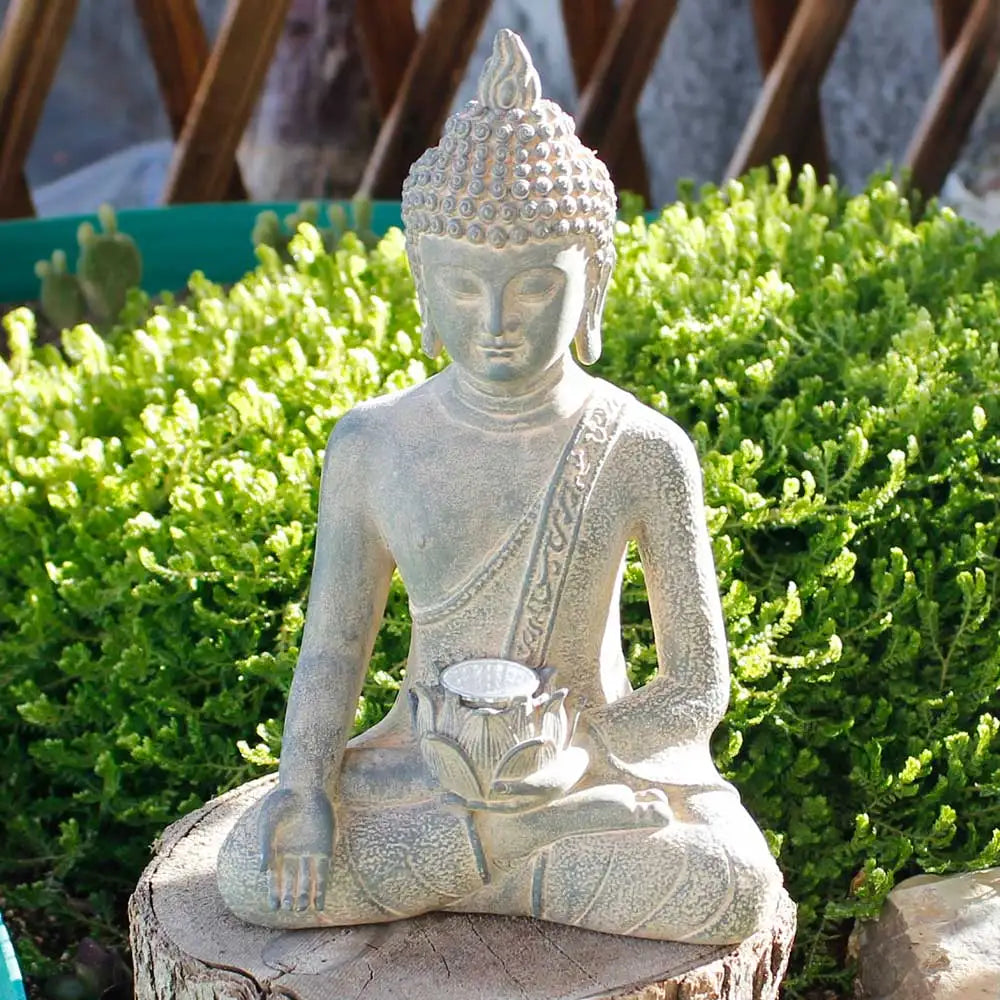 Estatua de Buda con luz Solar, decoración del jardín del hogar, figuritas de Buda sentado y meditando para adornos de césped y Patio al aire libre